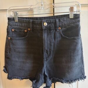 American Eagle Outfitters Black Frayed Hem Denim Shorts ♻️🪩
